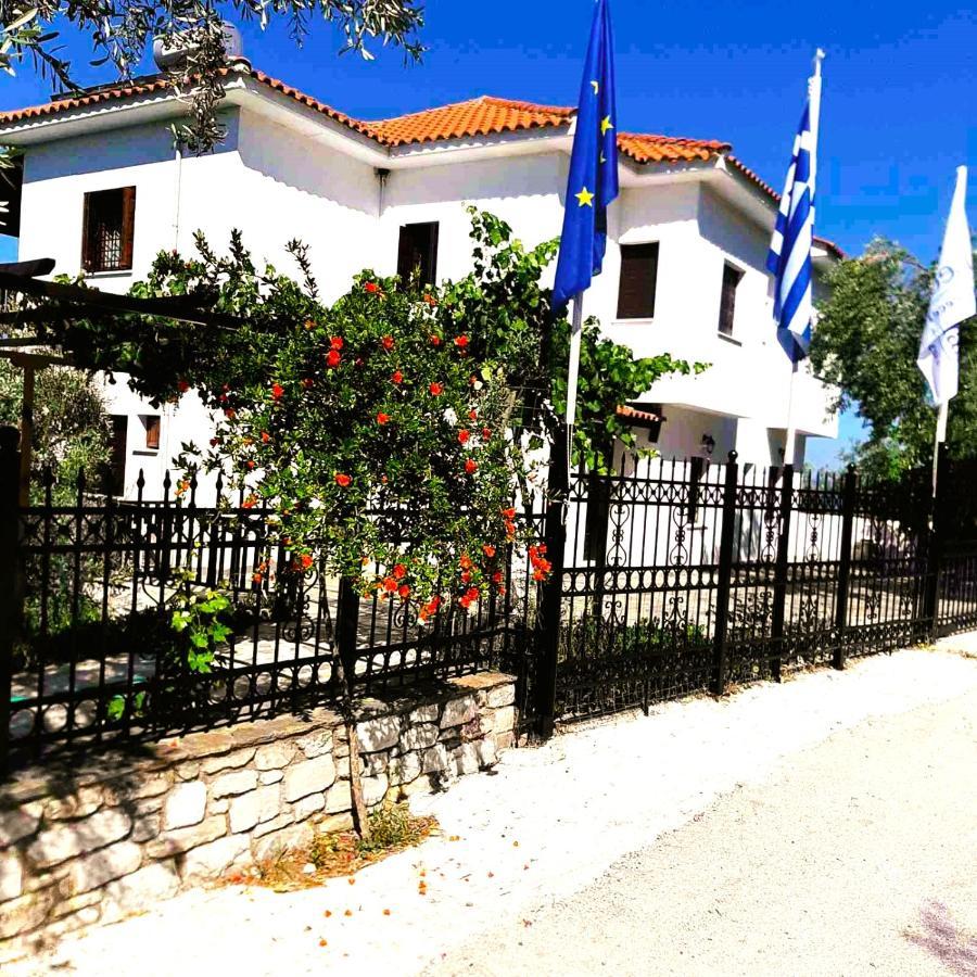 Villa Leonidas Greecefiloxenia Lefokastro Exteriör bild