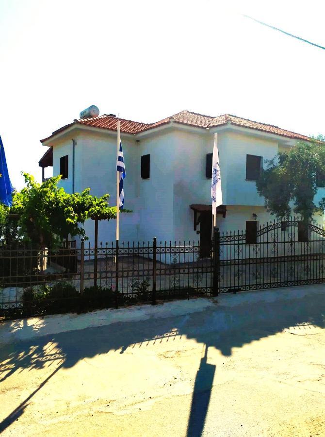 Villa Leonidas Greecefiloxenia Lefokastro Exteriör bild